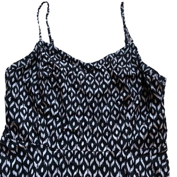 Old Navy Mini Dress Small Black and white back zip and clasp adjustable straps - Picture 5 of 6